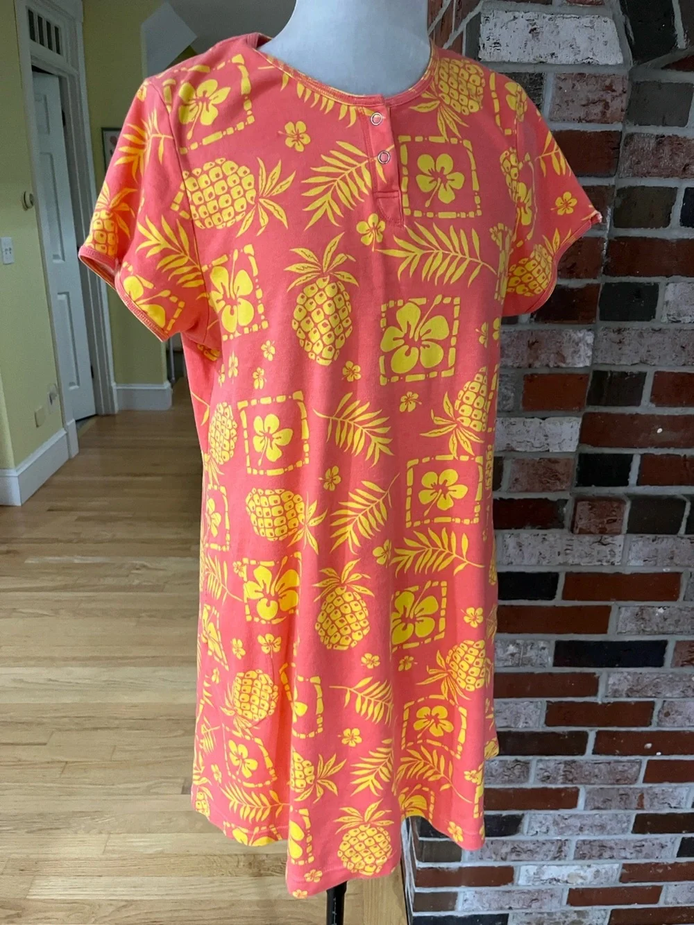 CALYPSO Orange Yellow Pineapple Tropical Print Short Sleeve Cotton Dress M NWOT